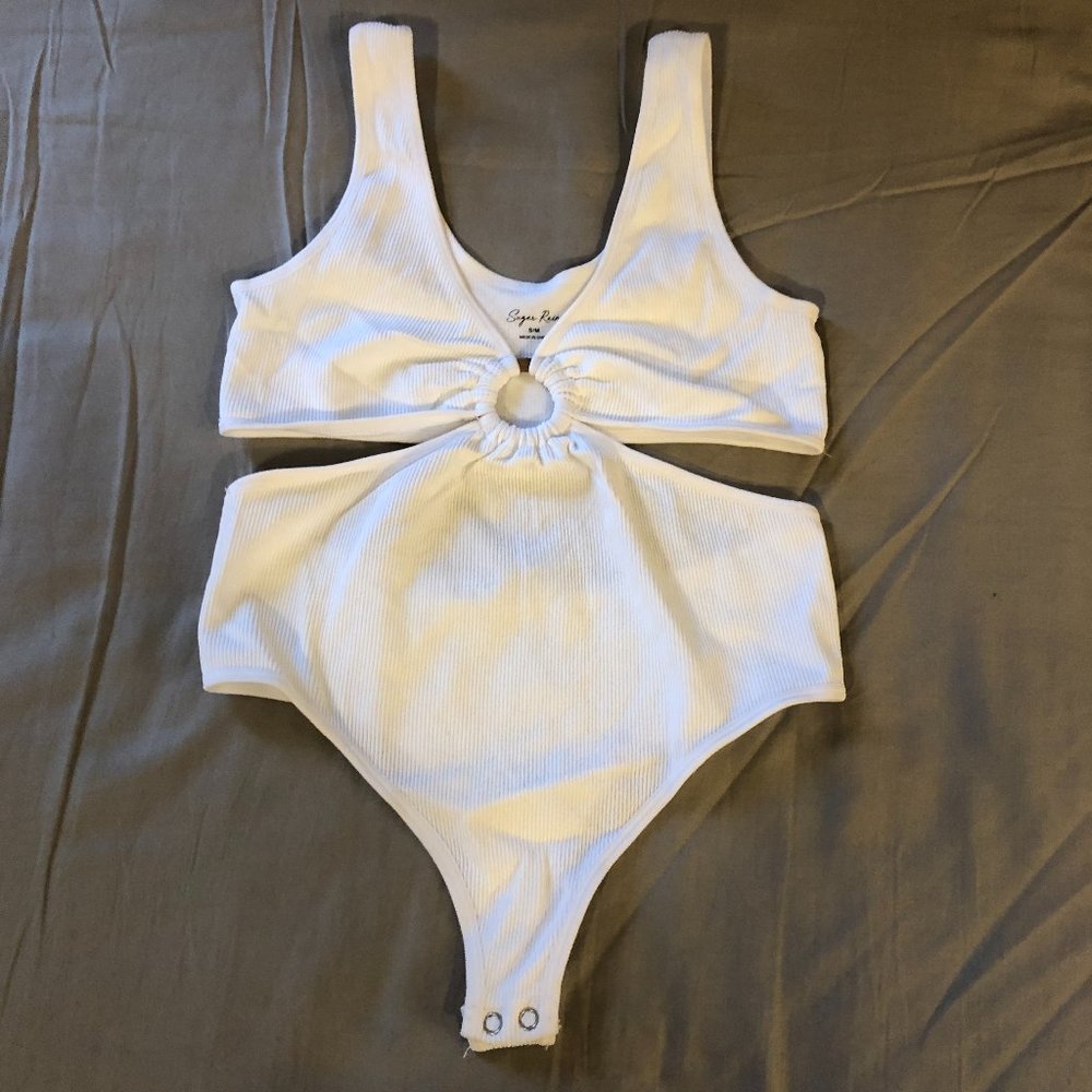 Sugar Rain SMALL Women's Solid White Ribbed Snap bottom bodysuit SEXY B28